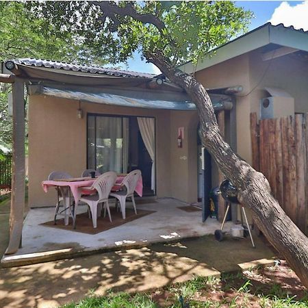 Gecko Cottage Hectorspruit Exteriör bild